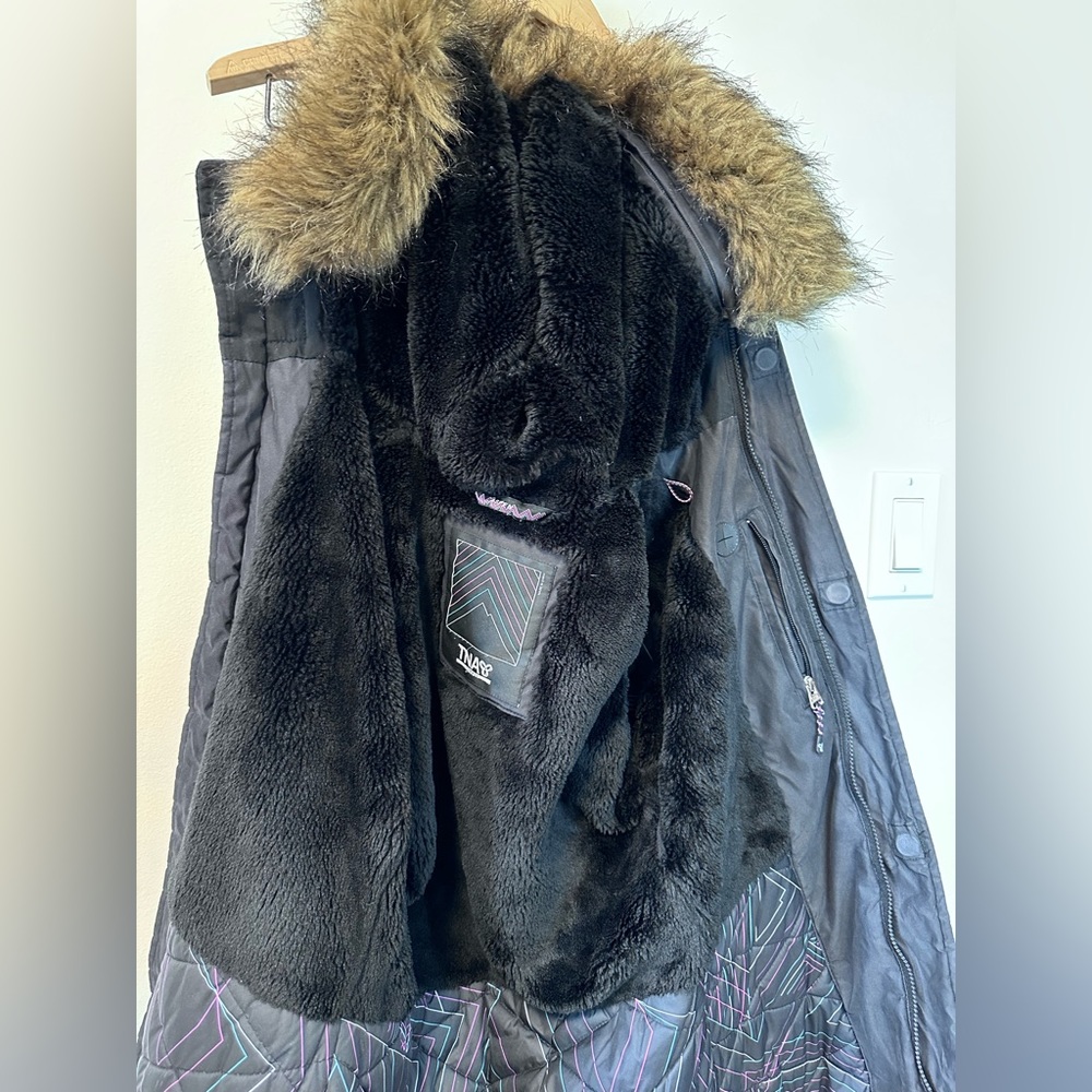 ❌SOLD❌TNA | Aritzia Black Aspen Parka - XS - Picture 6 of 7